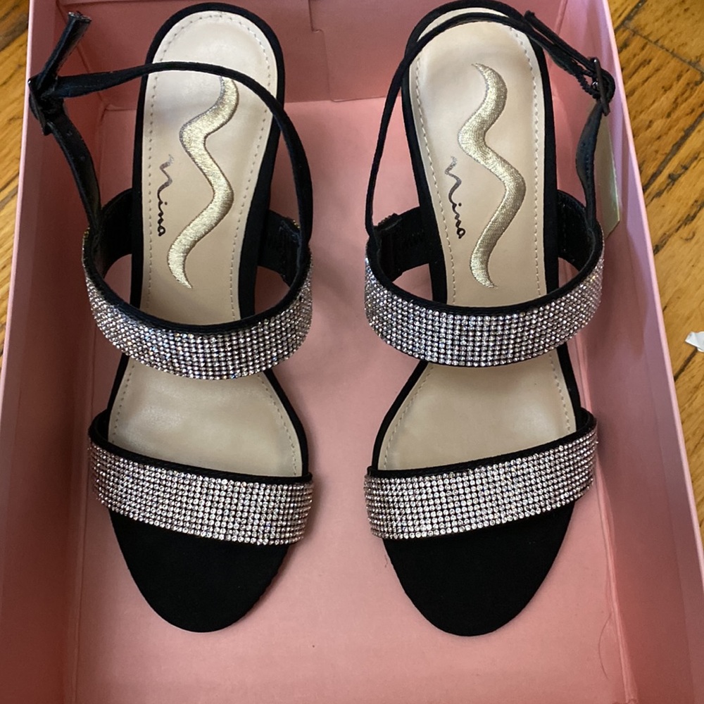 Shoes - Picture 4 of 6